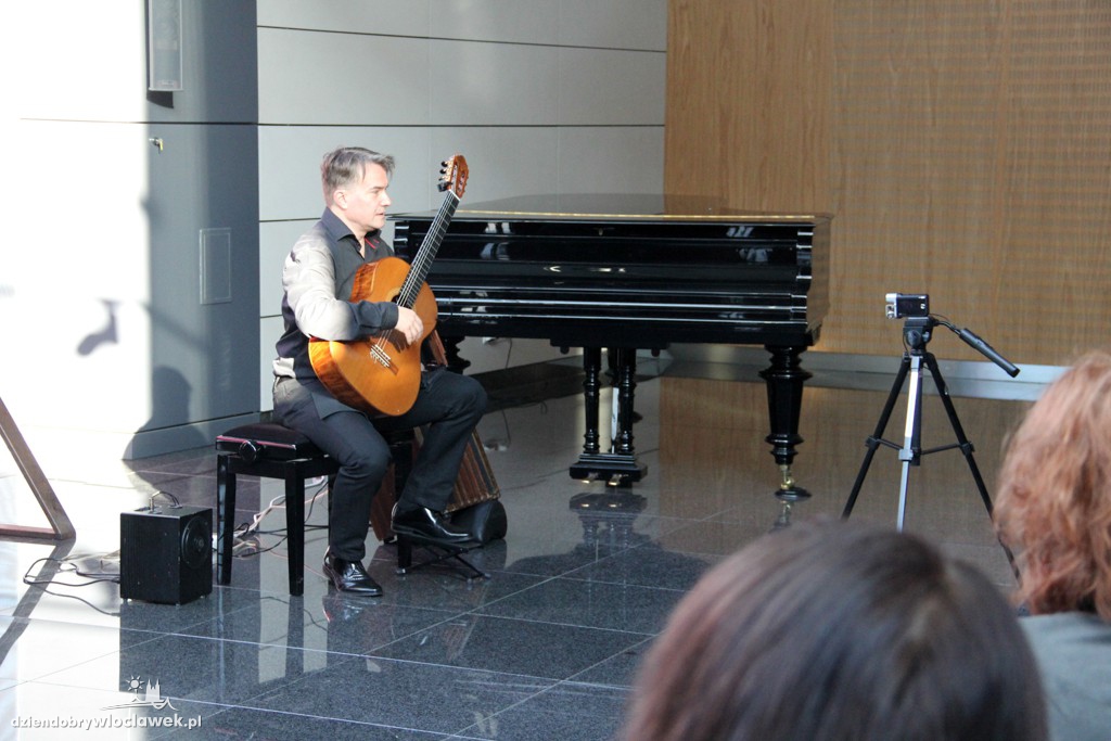 Koncert gitarowy w Muzeum