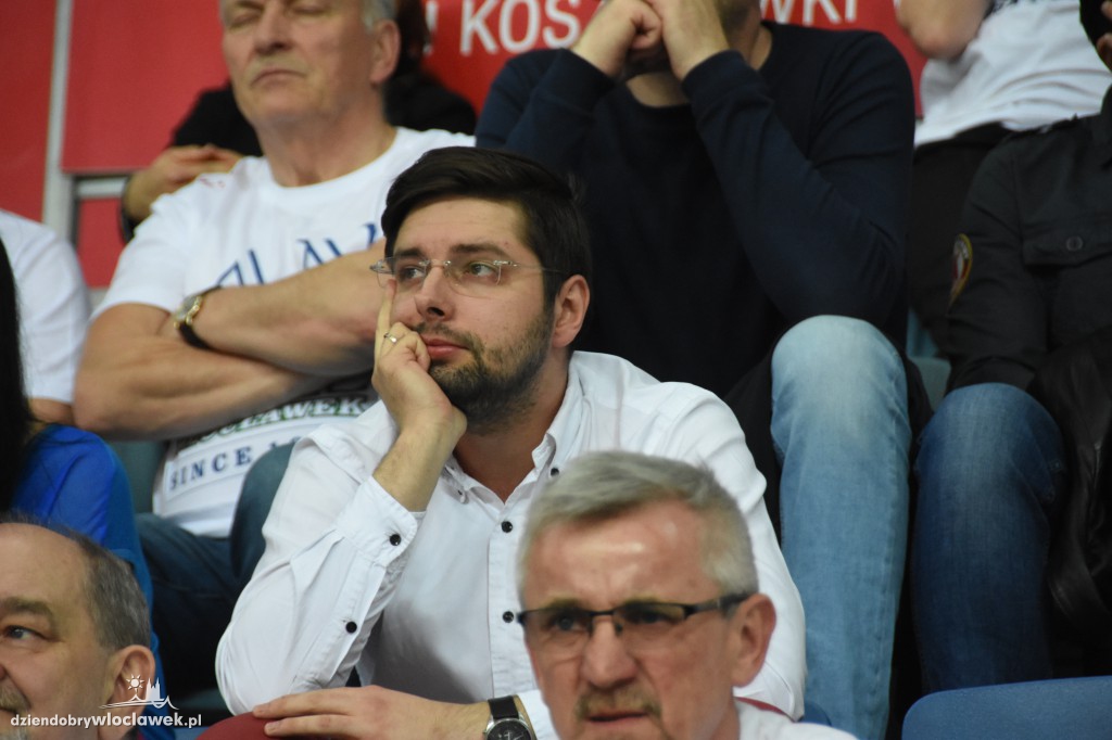 Kibice na meczu Anwil - Stelmet w Hali Mistrzów