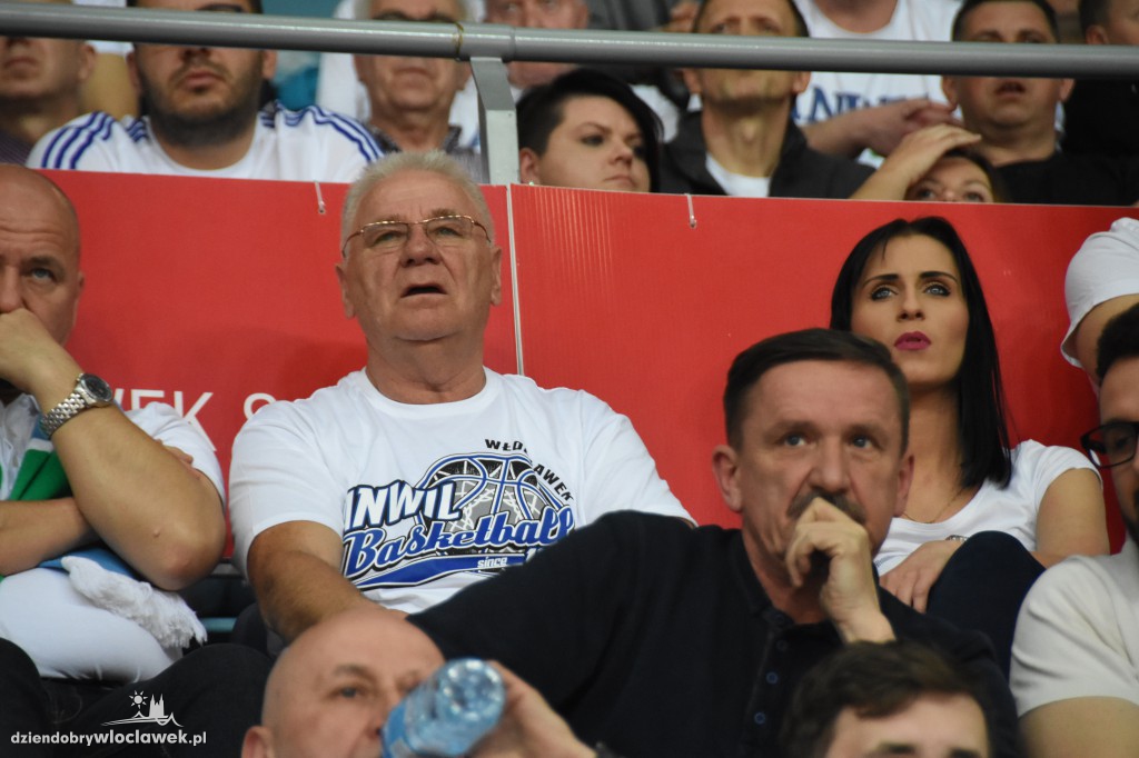 Kibice na meczu Anwil - Stelmet w Hali Mistrzów