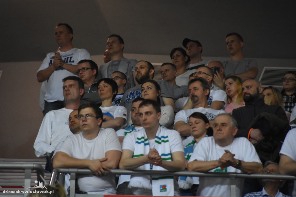 Kibice na meczu Anwil - Stelmet w Hali Mistrzów
