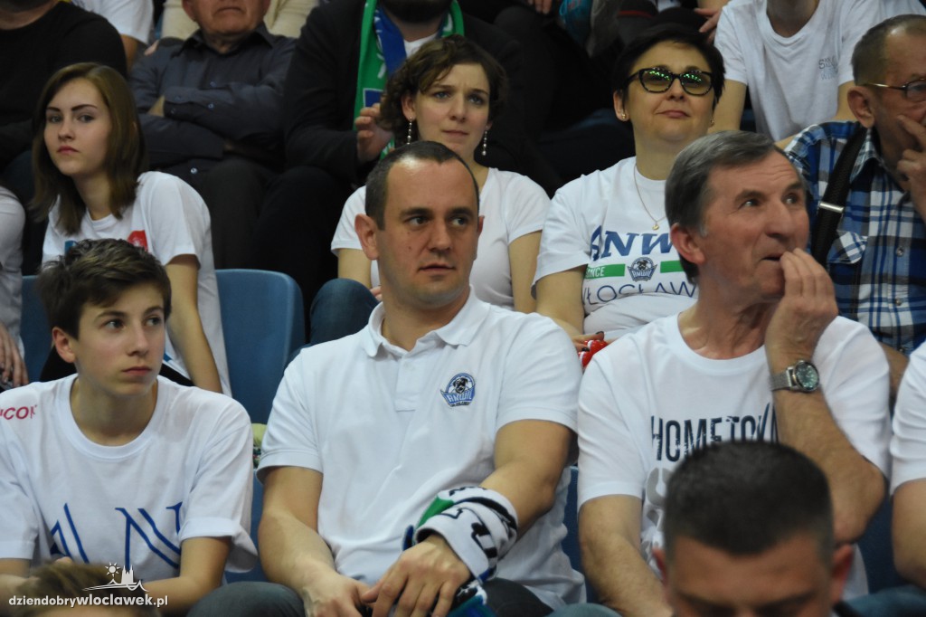 Kibice na meczu Anwil - Stelmet w Hali Mistrzów