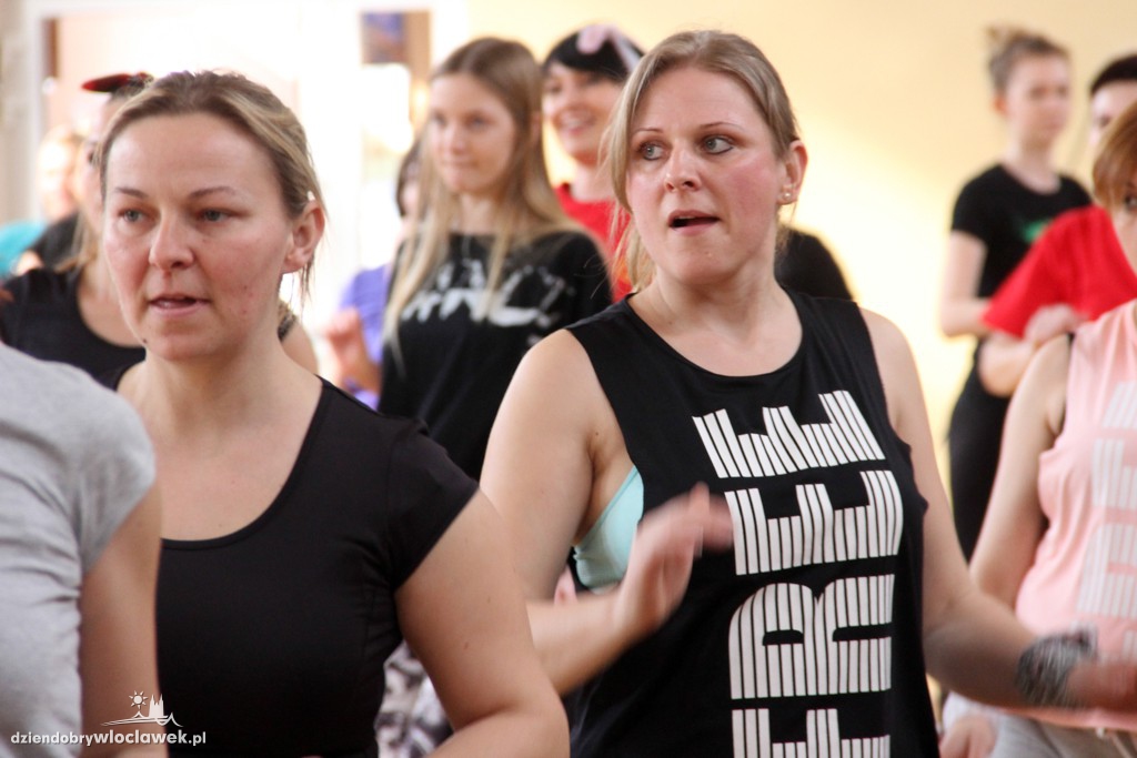 Charytatywny maraton Zumba dla Karoliny