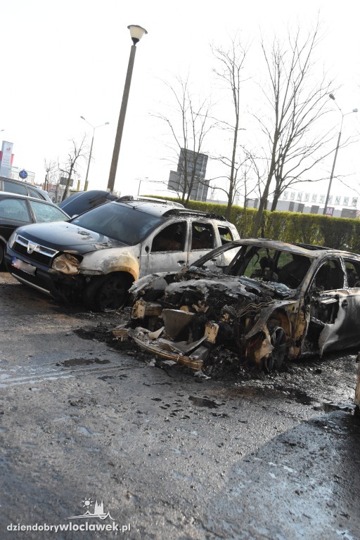 Pożar czterech aut przy ul. Smólskiej