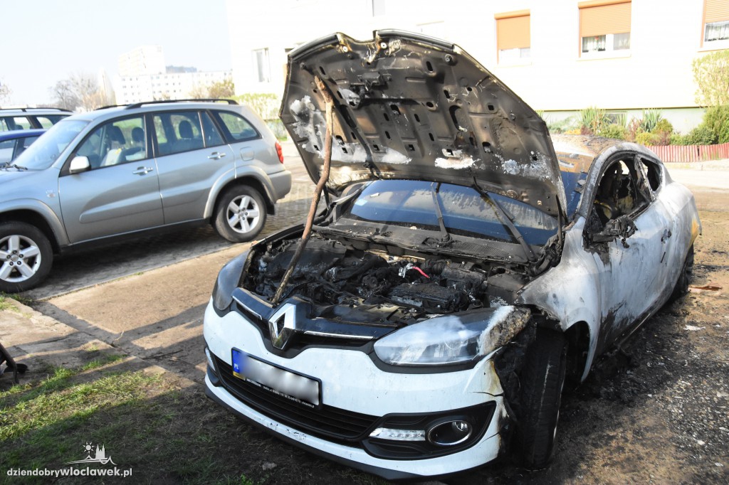 Pożar czterech aut przy ul. Smólskiej