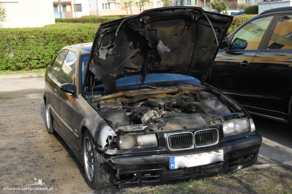 Pożar czterech aut przy ul. Smólskiej