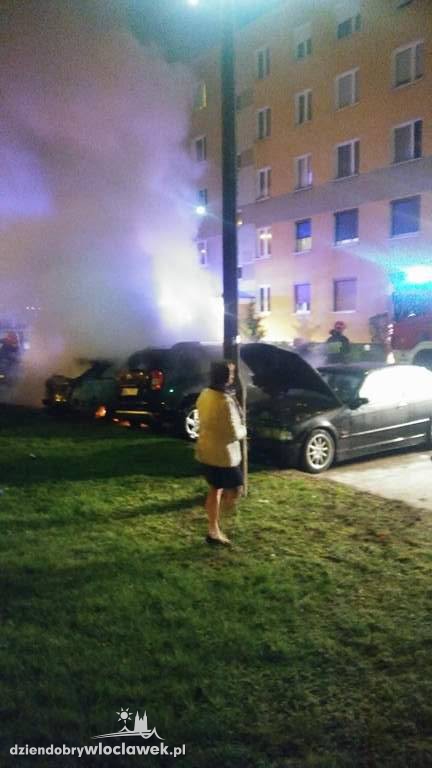 Pożar czterech aut przy ul. Smólskiej