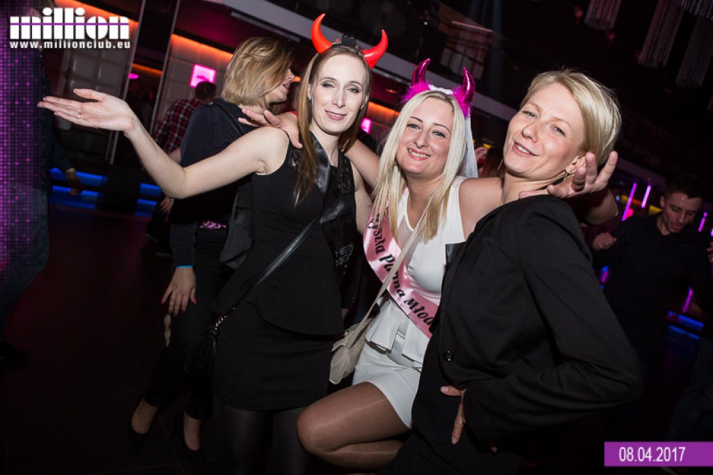 Sobotnia impreza w klubie Million