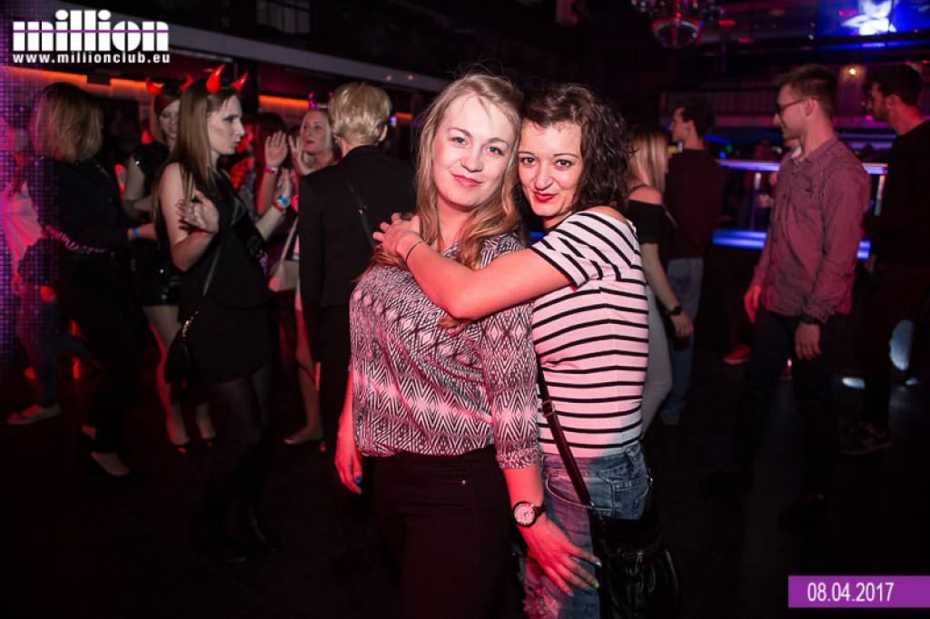 Sobotnia impreza w klubie Million