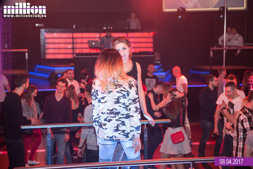 Sobotnia impreza w klubie Million