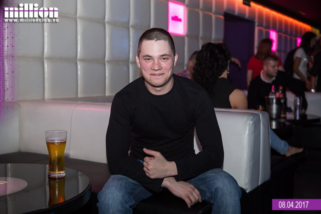 Sobotnia impreza w klubie Million
