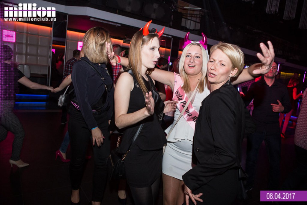 Sobotnia impreza w klubie Million