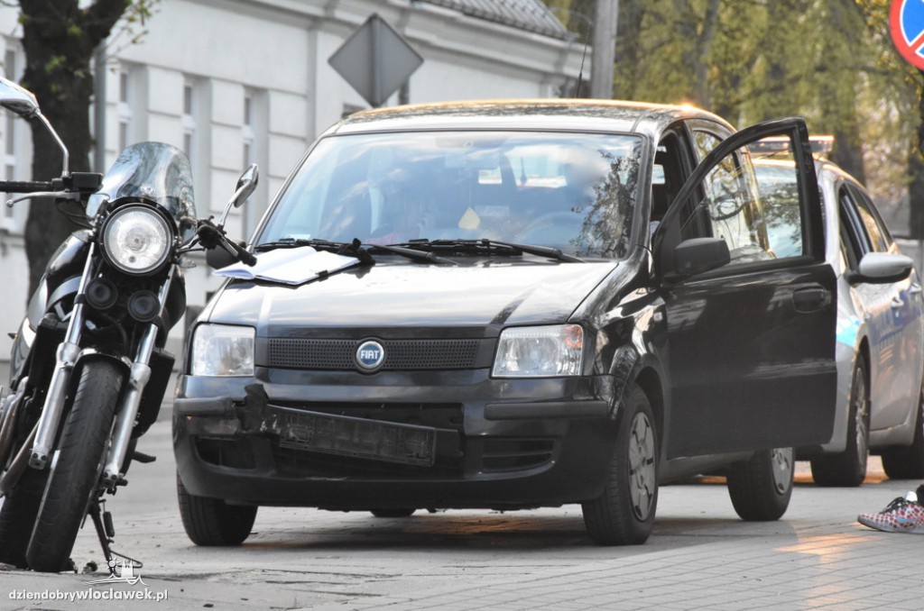 Panda uderzyła w motocykl
