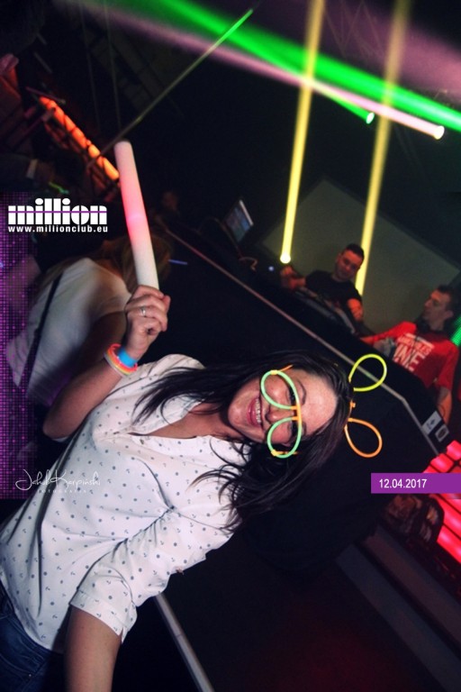 Gorące Fluo Party w Million Club