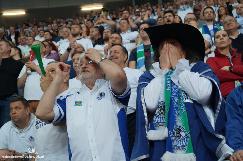 Kibice na meczu Anwil - Rosa w Hali Mistrzów