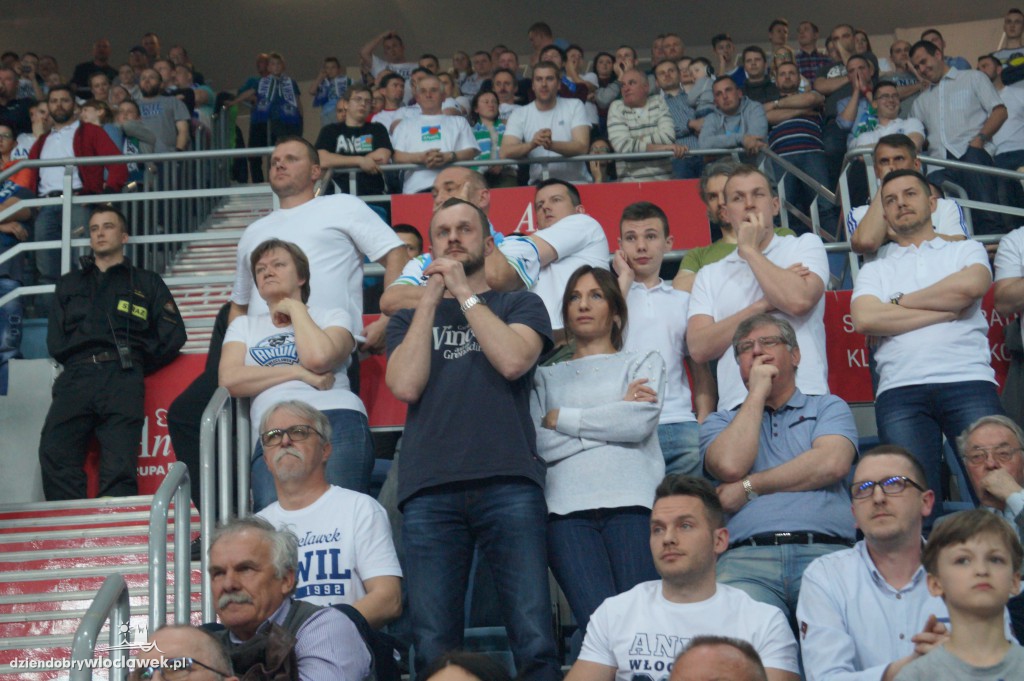 Kibice na meczu Anwil - Rosa w Hali Mistrzów