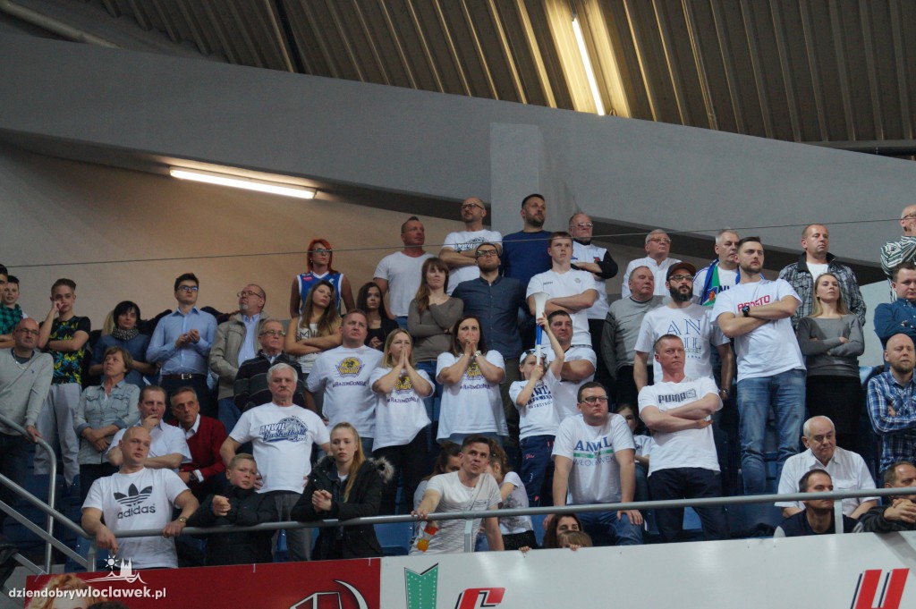 Kibice na meczu Anwil - Rosa w Hali Mistrzów