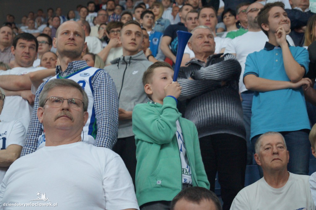 Kibice na meczu Anwil - Rosa w Hali Mistrzów