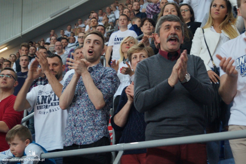 Kibice na meczu Anwil - Rosa w Hali Mistrzów