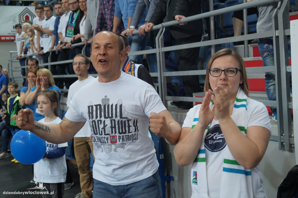 Kibice na meczu Anwil - Rosa w Hali Mistrzów