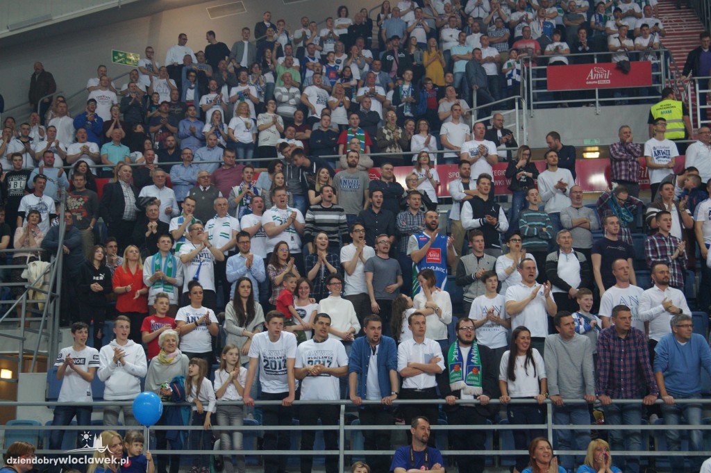 Kibice na meczu Anwil - Rosa w Hali Mistrzów