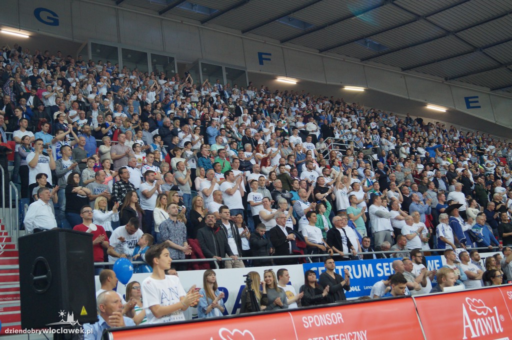 Kibice na meczu Anwil - Rosa w Hali Mistrzów