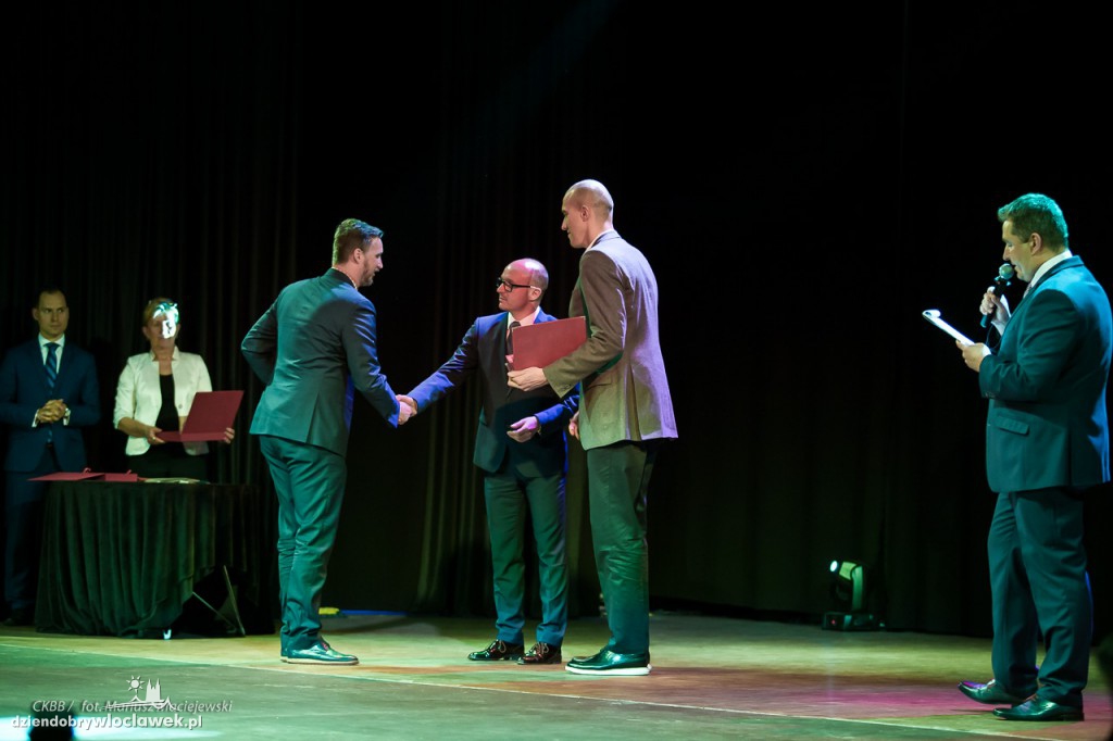 Prezydent nagrodził sportowców