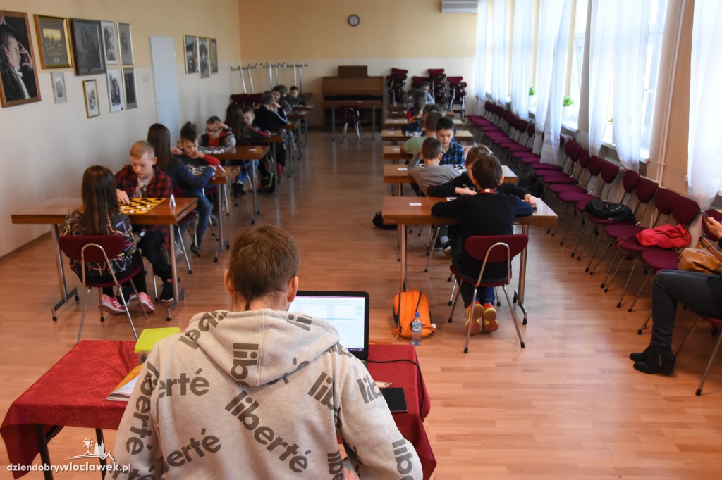 Warcaby w Szkole Muzycznej