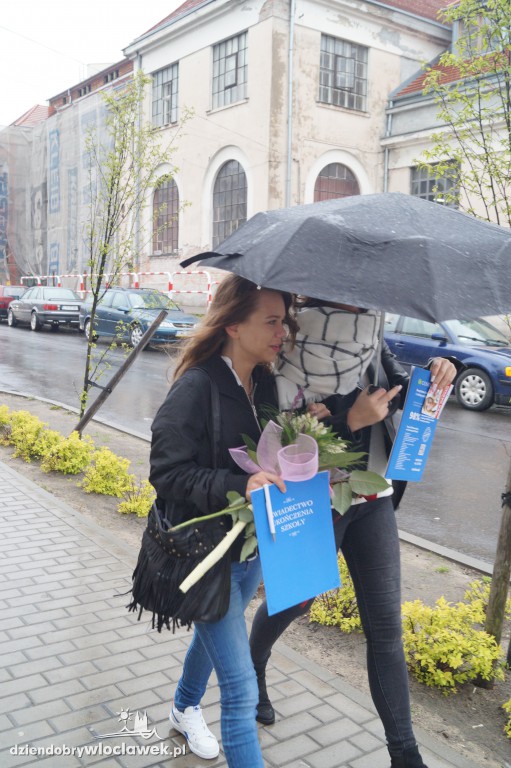 Cosinus wręczył prezenty maturzystom