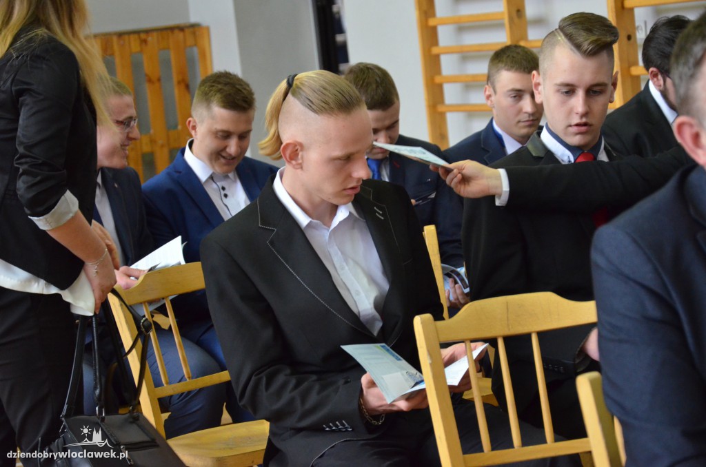 Maturzyści z ZSB zakończyli rok szkolny