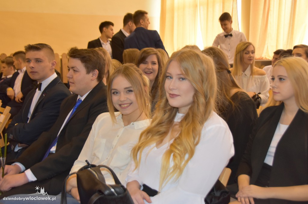 Pożegnanie uczniów klas III w Koperniku