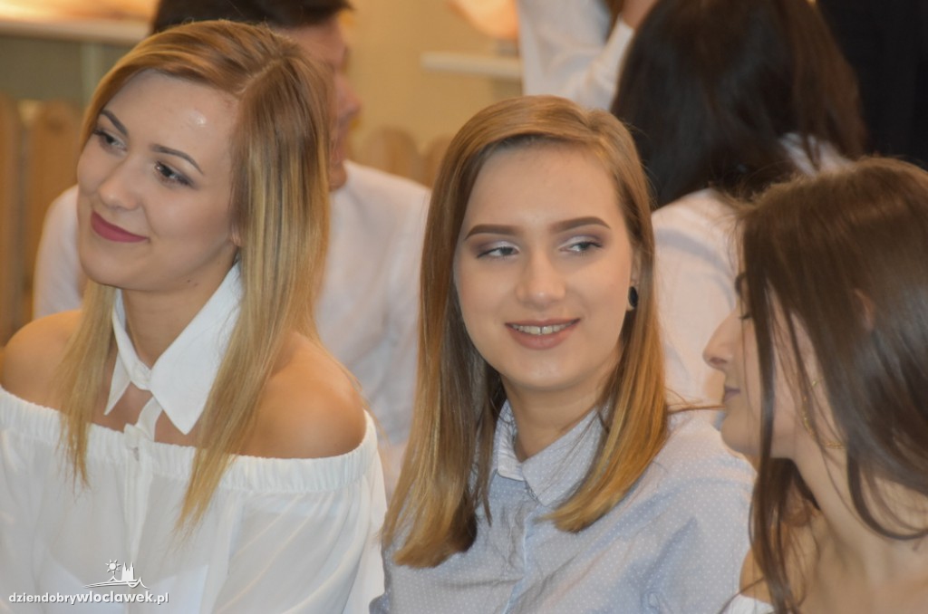Pożegnanie uczniów klas III w Koperniku