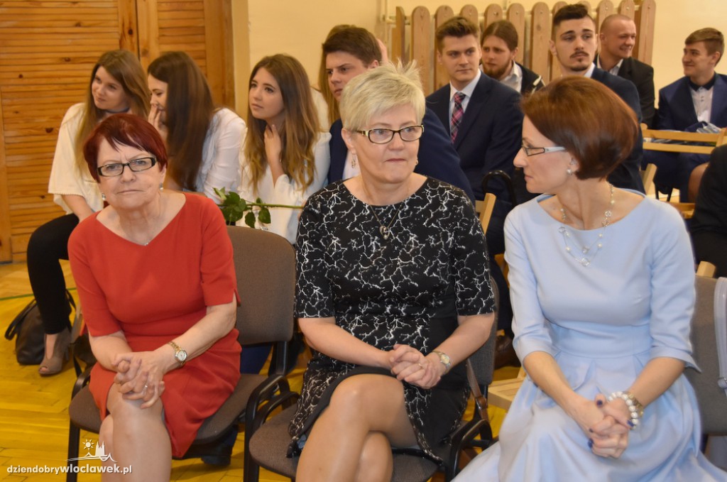 Pożegnanie uczniów klas III w Koperniku