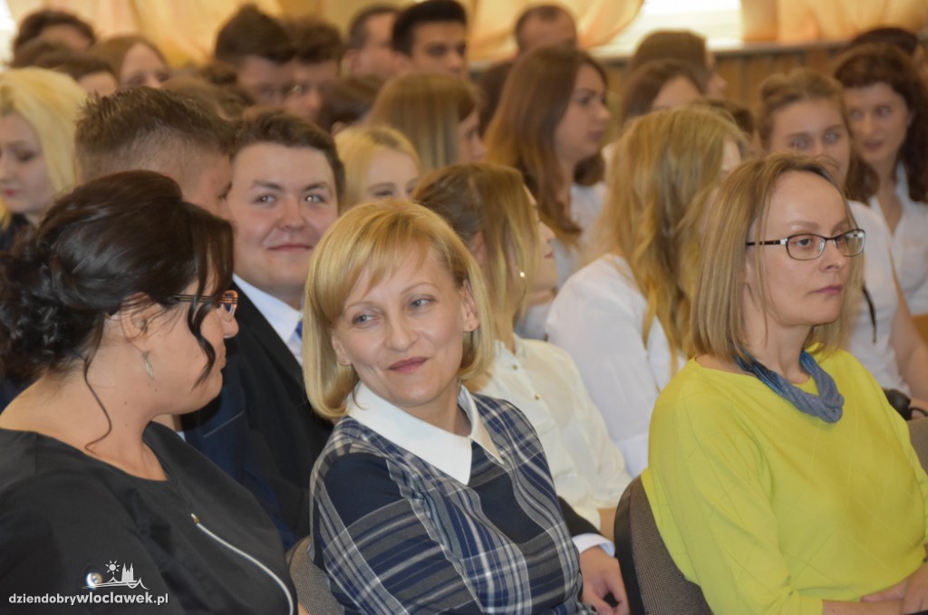 Pożegnanie uczniów klas III w Koperniku