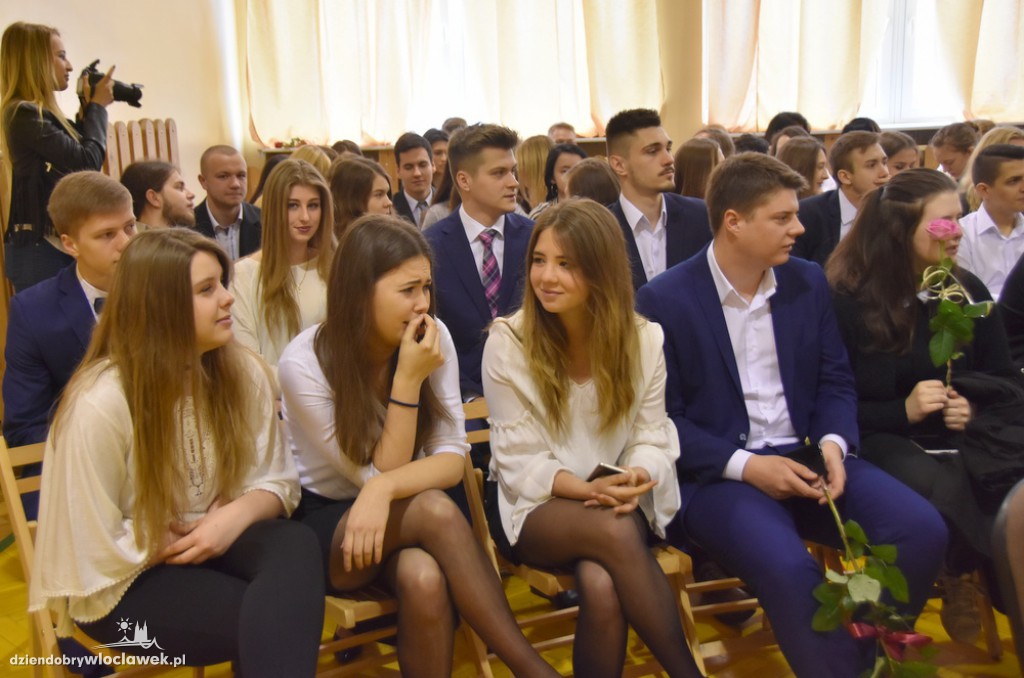 Pożegnanie uczniów klas III w Koperniku