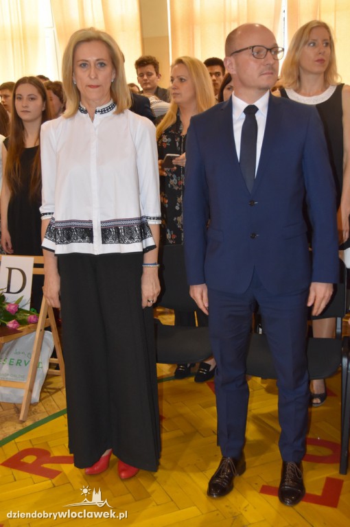 Pożegnanie uczniów klas III w Koperniku