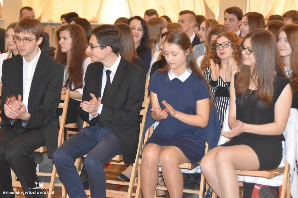 Pożegnanie uczniów klas III w Koperniku