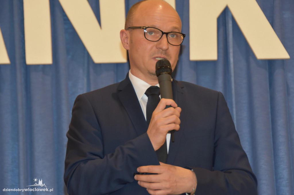 Pożegnanie uczniów klas III w Koperniku