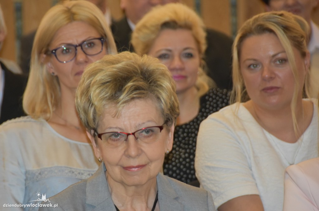 Pożegnanie uczniów klas III w Koperniku