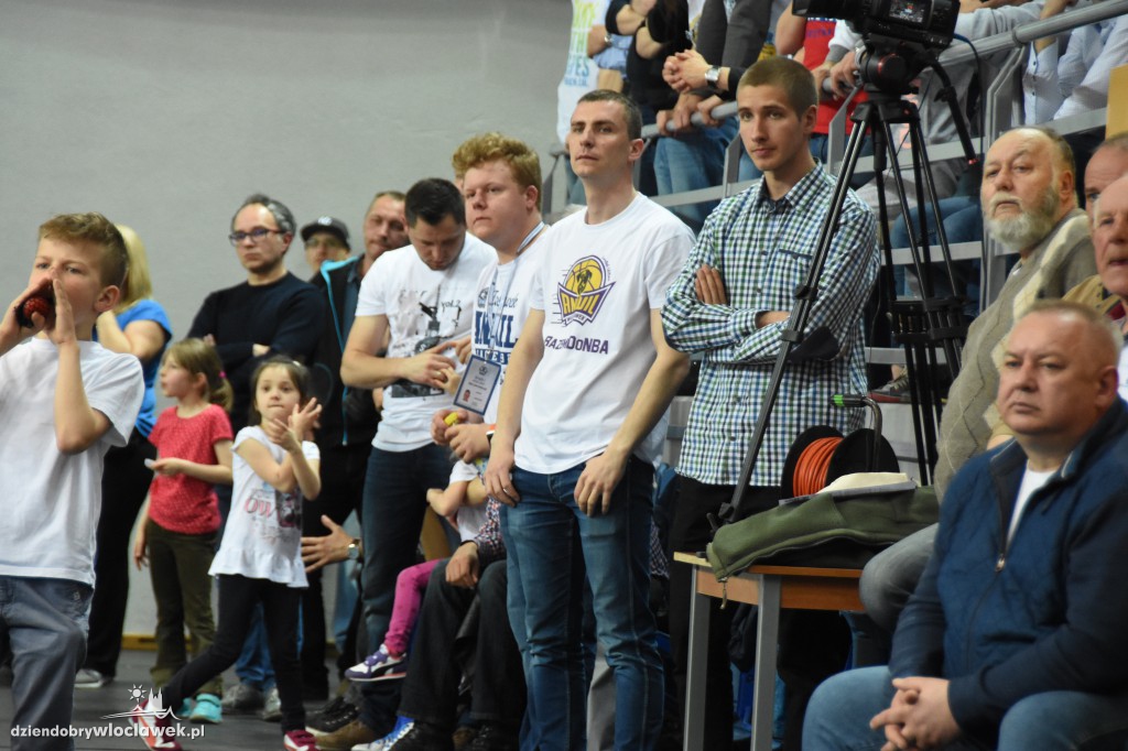 Kibice na meczu Anwil - Energa Czarni