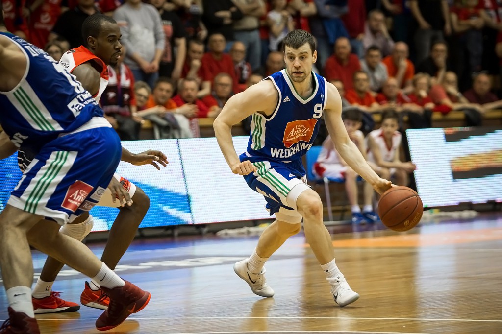 Anwil wygrywa z Czarnymi Słupsku