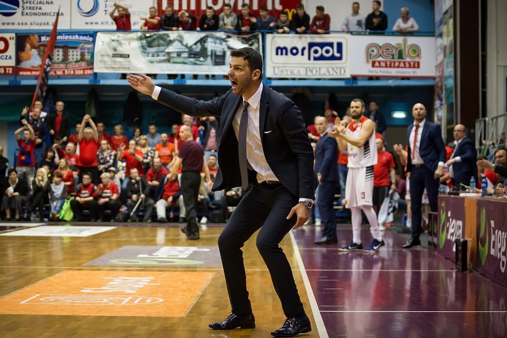 Anwil wygrywa z Czarnymi Słupsku