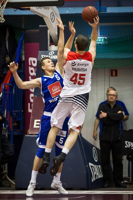 Anwil wygrywa z Czarnymi Słupsku