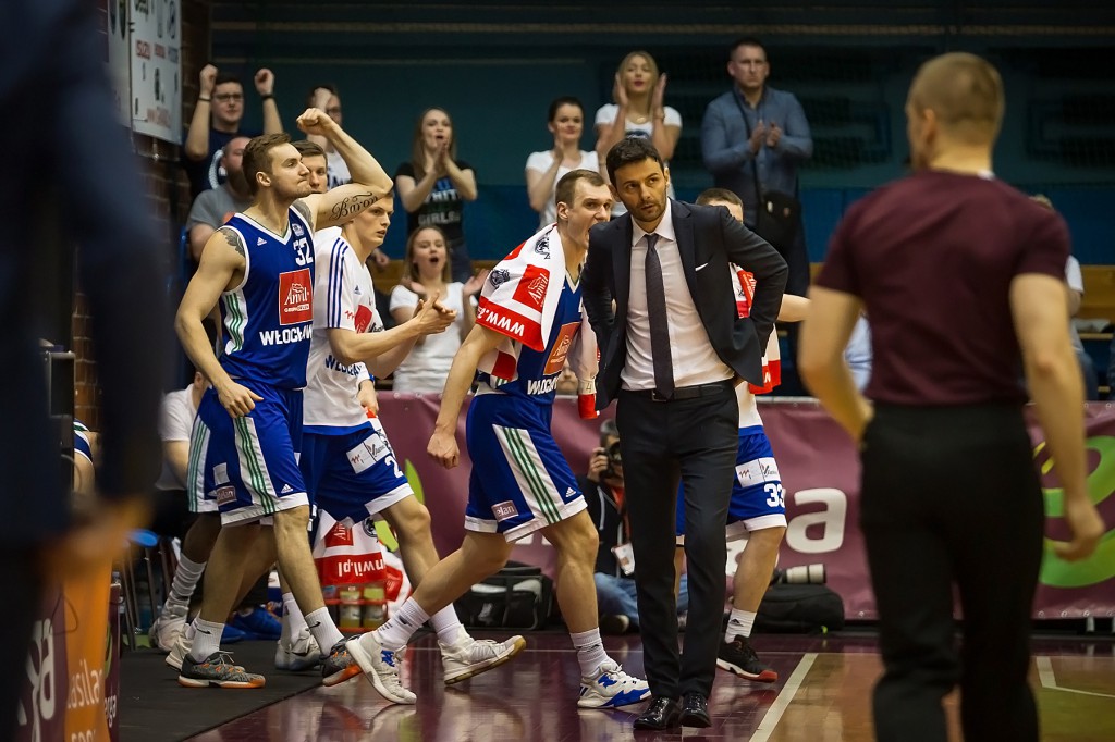 Anwil wygrywa z Czarnymi Słupsku