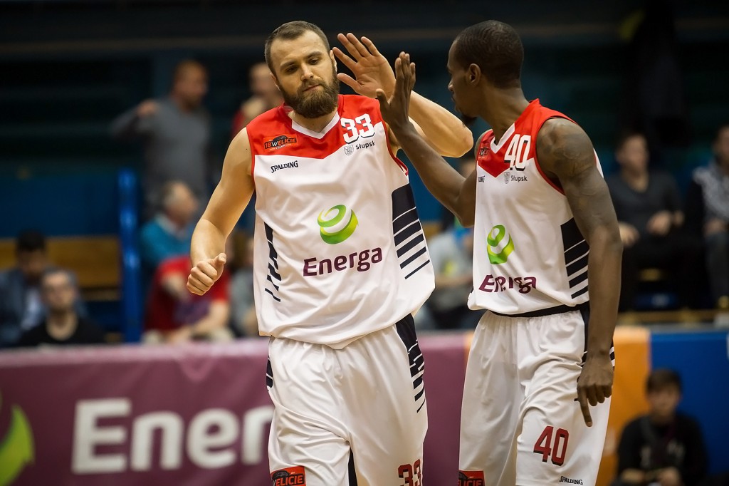 Anwil wygrywa z Czarnymi Słupsku