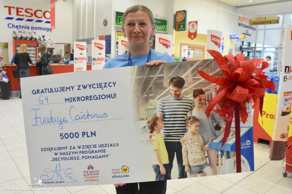 Caietanus z czekiem od Tesco