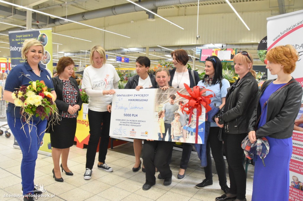 Caietanus z czekiem od Tesco
