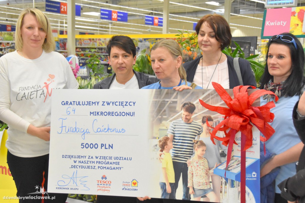 Caietanus z czekiem od Tesco