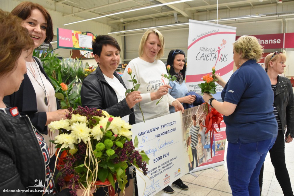 Caietanus z czekiem od Tesco