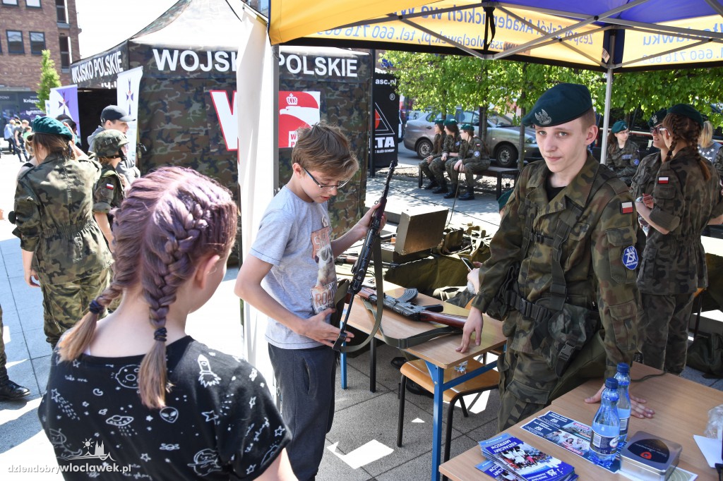 Wiosenna Moc Wrażeń na placu grodzkim