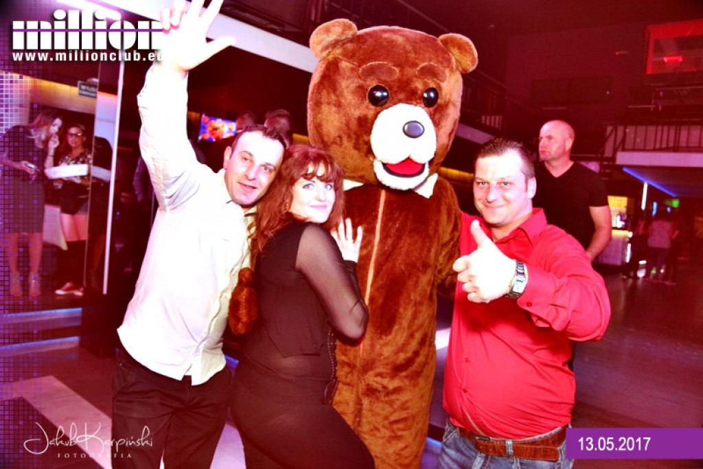 Sobotnia impreza w klubie Million